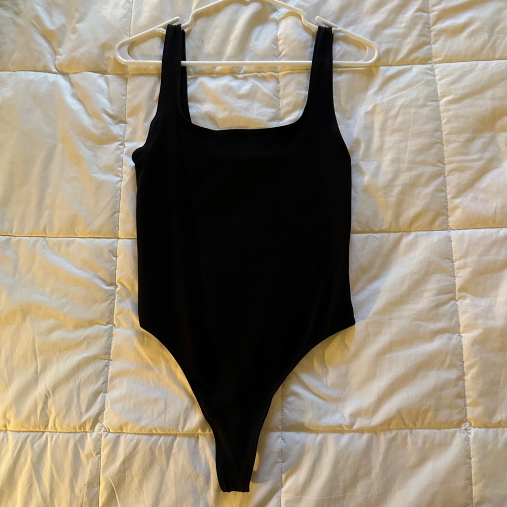 Aritzia Wilfred Free Bodysuit